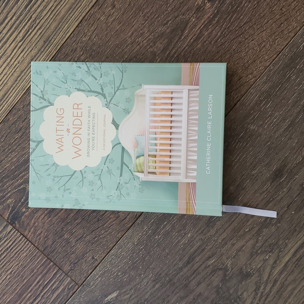 Devotional journal,Waiting in Wonder (growing in faith while you're expecting